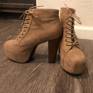 Women's Speed Limit 98 Taupe Chunky High Heel Suede Ankle Bootie in Size 8.5